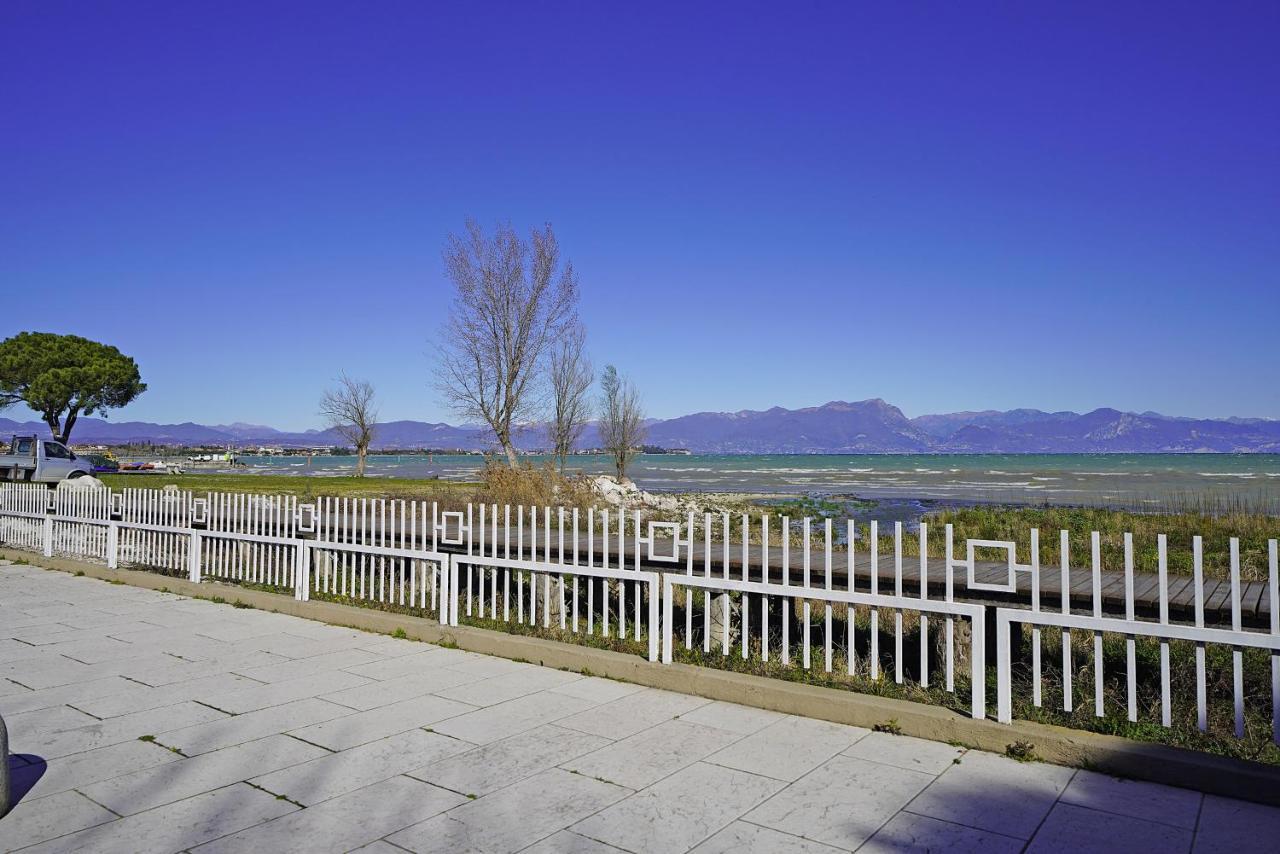 Apartamento Il Porticciolo P1-12 By Wonderful Italy Sirmione Exterior foto